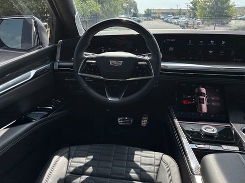 Used 2025 Cadillac Escalade V w/ LPO, ONYX Package AWD/4WD image 30