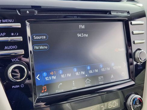 Used 2017 Nissan Murano SL w/ SL Technology Package FWD image 23