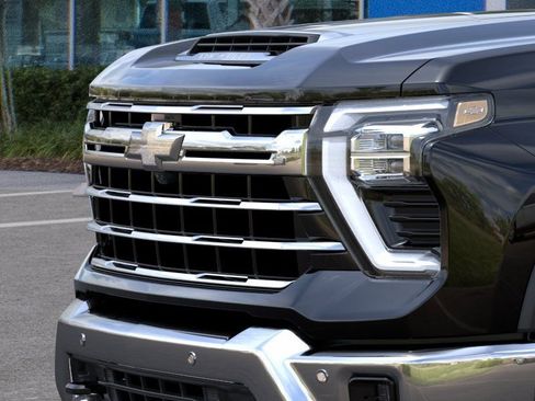 New 2026 Chevrolet Silverado 3500 LTZ w/ LTZ Plus Package AWD/4WD image 23
