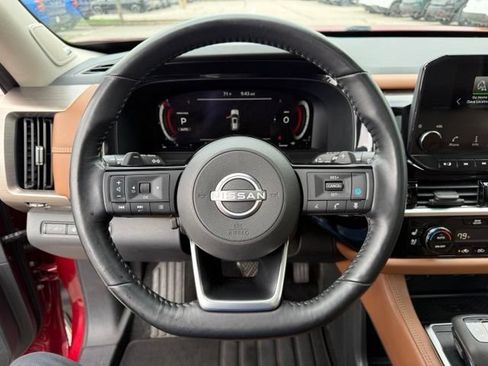 Used 2022 Nissan Pathfinder Platinum w/ Lighting Package (N93) AWD/4WD image 18