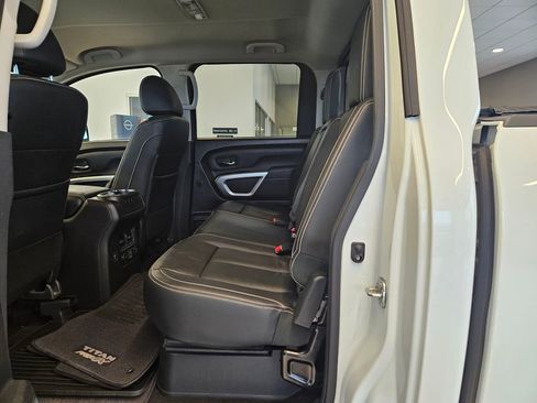 Used 2019 Nissan Titan PRO-4X w/ Pro-4x Convenience Package image 25