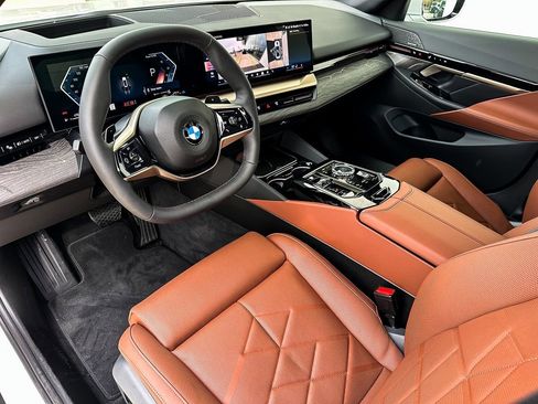 New 2026 BMW 530i 530i w/ Executive Package image 12