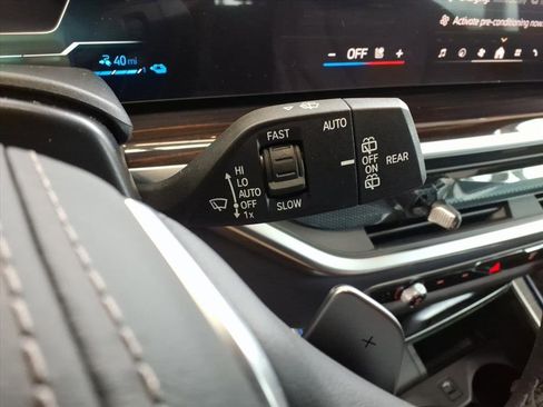 New 2026 BMW X5 xDrive50e image 18