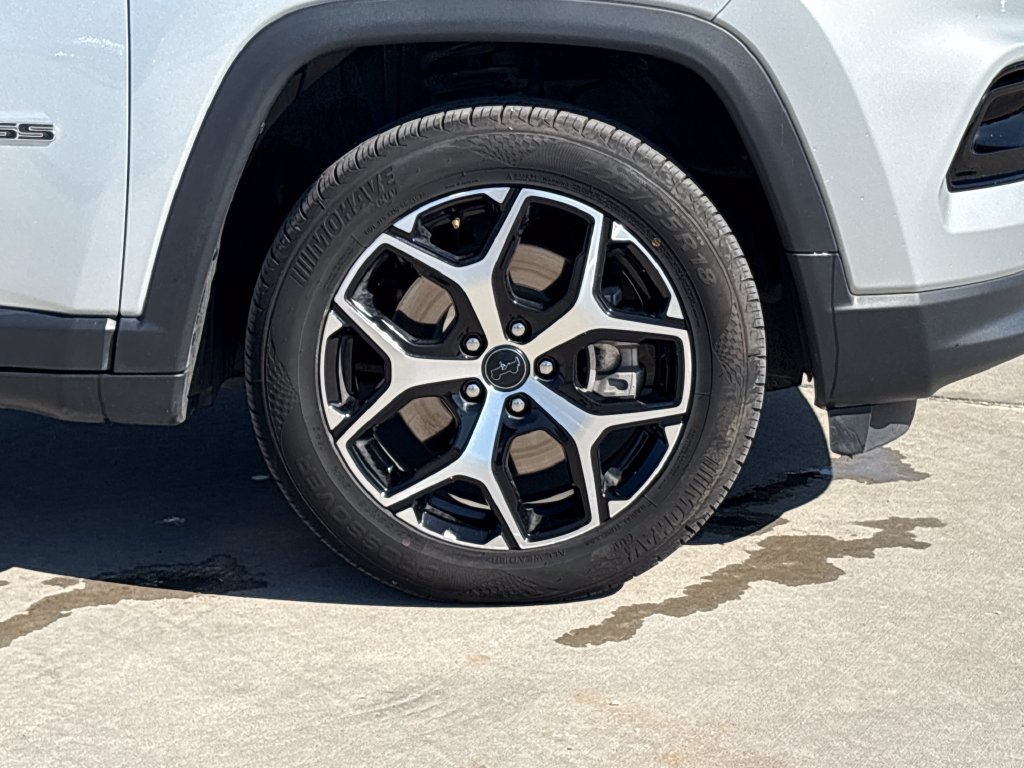 Used 2025 Jeep Compass Limited AWD/4WD image 28