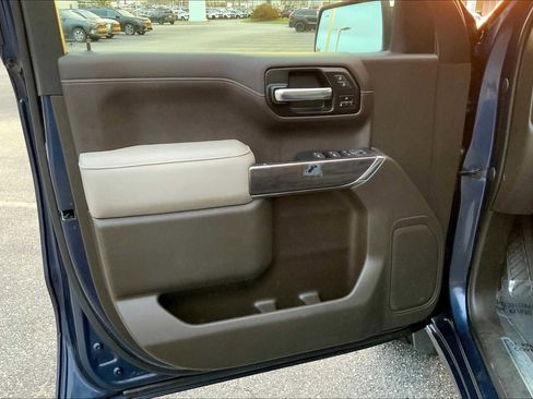 Used 2021 Chevrolet Silverado 1500 LTZ image 21