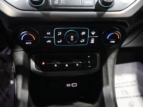 Used 2023 GMC Acadia AT4 w/ Technology Package AWD/4WD image 28