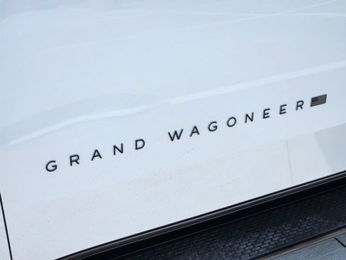 New 2026 Jeep Grand Wagoneer 4WD image 12