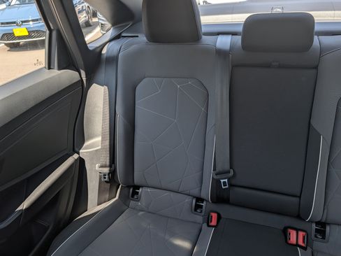 Certified 2025 Volkswagen Jetta Sport FWD image 12