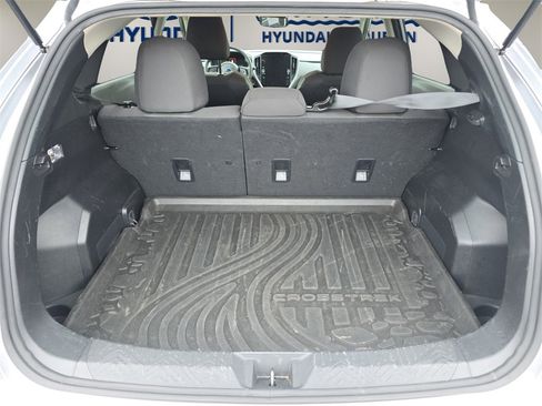 Used 2024 Subaru Crosstrek 2.0i Premium image 14