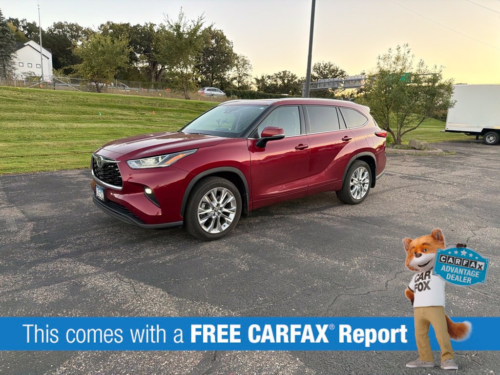 Used 2021 Toyota Highlander Limited AWD/4WD image 2