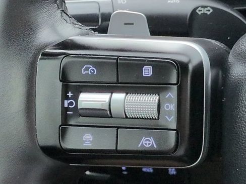 Certified 2025 Hyundai Santa Fe SE FWD image 23