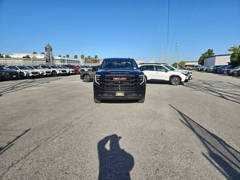 Used 2025 GMC Sierra 1500 Elevation image 2