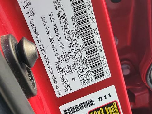 Certified 2022 Toyota Tacoma SR image 28