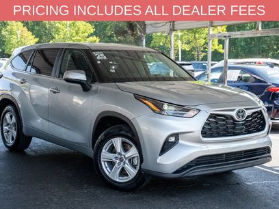Used 2025 Toyota Highlander LE