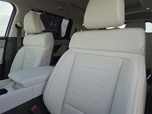 New 2025 Hyundai Santa Fe Calligraphy image 14