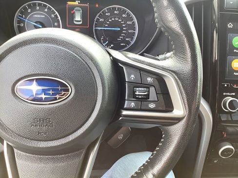 Used 2022 Subaru Ascent Limited w/ Technology Package image 17