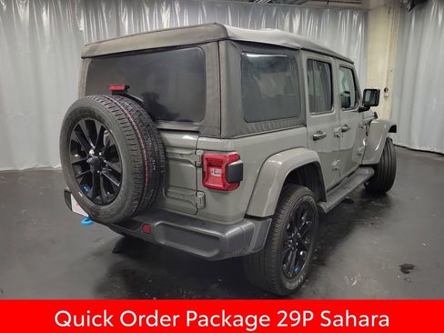 Used 2023 Jeep Wrangler Unlimited Sahara w/ Cold Weather Group image 8