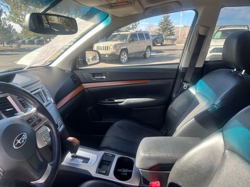 Used 2013 Subaru Outback 2.5i Limited w/ Moonroof Pkg image 17