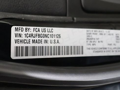 Used 2022 Jeep Grand Cherokee Limited image 50