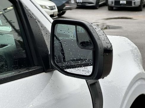 Used 2023 Ford Maverick Lariat w/ Black Appearance Package image 27