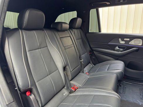 Used 2021 Mercedes-Benz GLS 580 4MATIC image 49