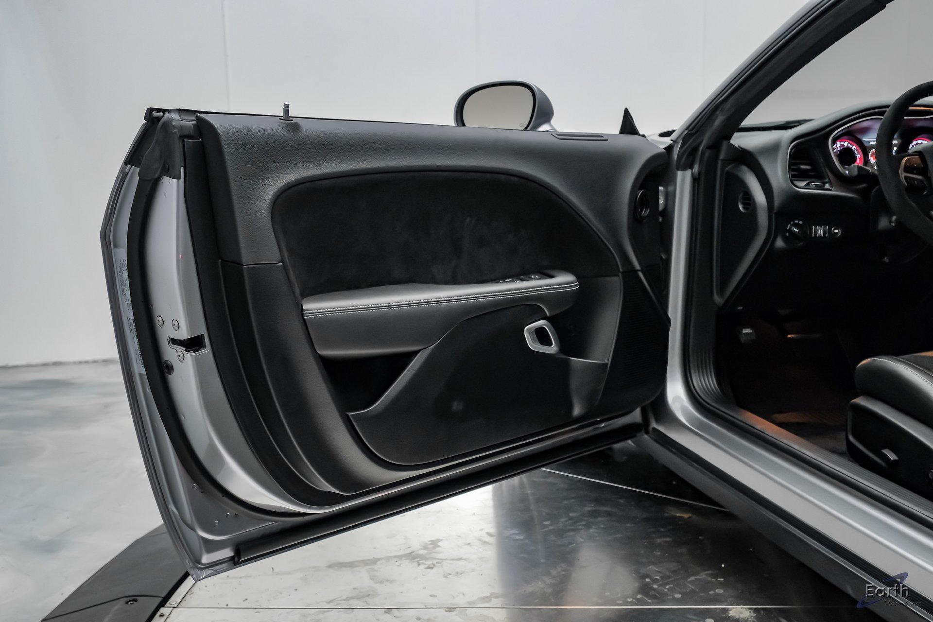 Used 2018 Dodge Challenger SRT Demon RWD image 90