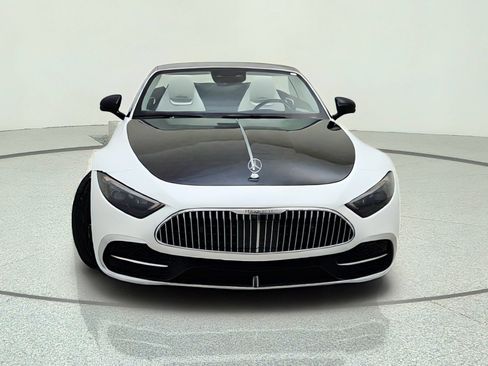 New 2026 Mercedes-Benz Maybach SL 680 image 3