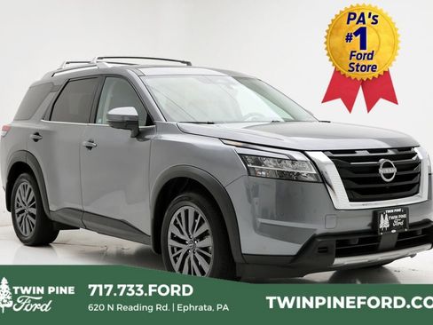 Used 2024 Nissan Pathfinder SL w/ SL Premium Package image 1