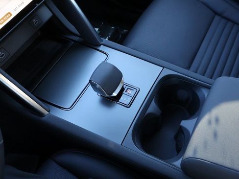 New 2025 Land Rover Discovery Sport S AWD/4WD image 27
