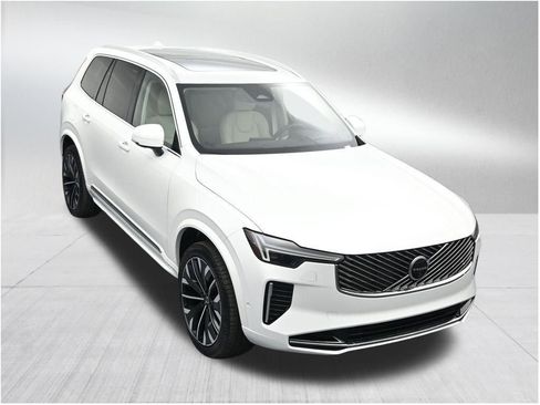 New 2026 Volvo XC90 T8 Ultra w/ Protection Package Premier AWD/4WD image 19