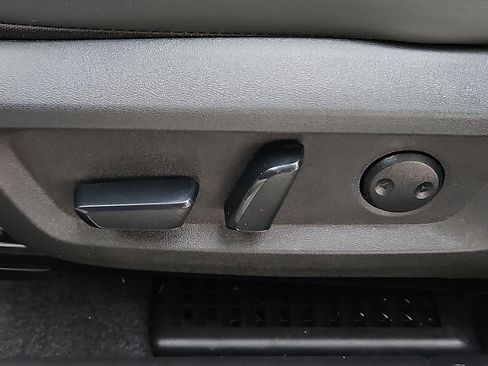 Certified 2023 Nissan Rogue Platinum w/ Platinum Premium Package image 26