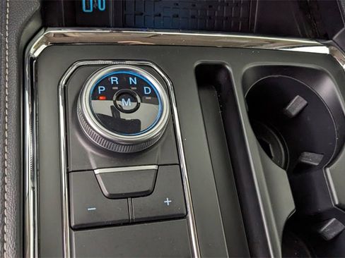 Certified 2024 Ford Expedition XLT image 32