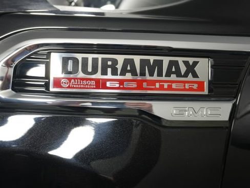 Used 2023 GMC Sierra 2500 Denali w/ Denali Black Diamond Edition image 14