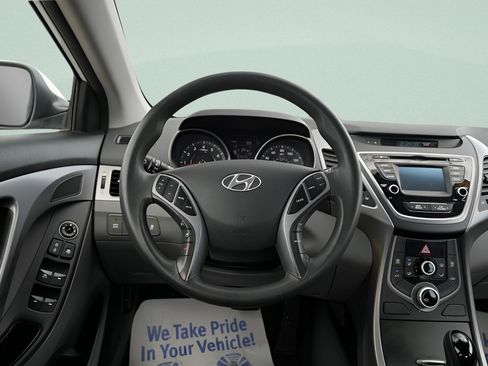 Used 2016 Hyundai Elantra SE w/ Option Group 02 FWD image 15