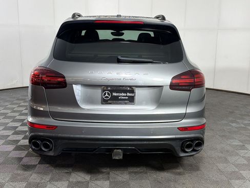Used 2016 Porsche Cayenne Turbo AWD/4WD image 10