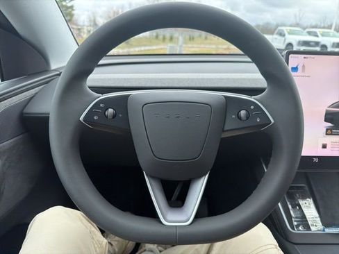 Used 2026 Tesla Model Y Long Range image 48