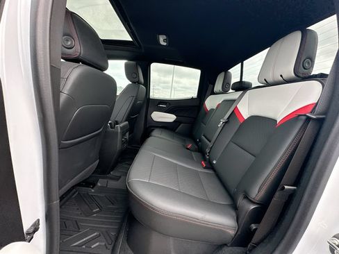 Used 2024 GMC Canyon AT4X AWD/4WD image 17