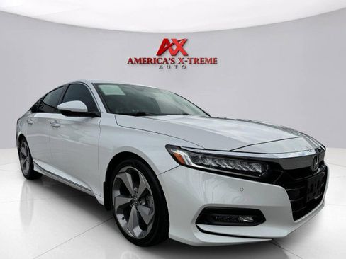 Used 2018 Honda Accord Touring image 7