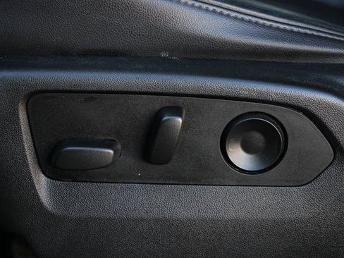 Used 2021 Chevrolet Tahoe LT w/ LT Signature Package image 24