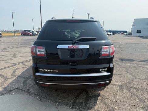 Used 2017 GMC Acadia Limited SLT AWD/4WD image 6