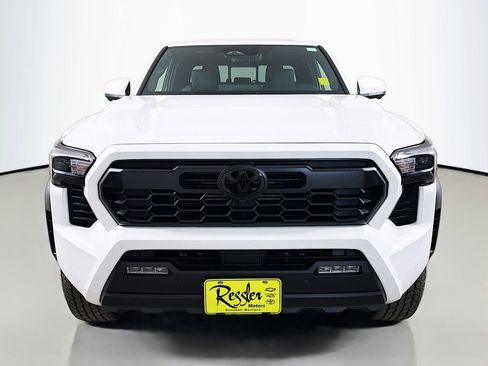 New 2026 Toyota Tacoma TRD Off-Road AWD/4WD image 2
