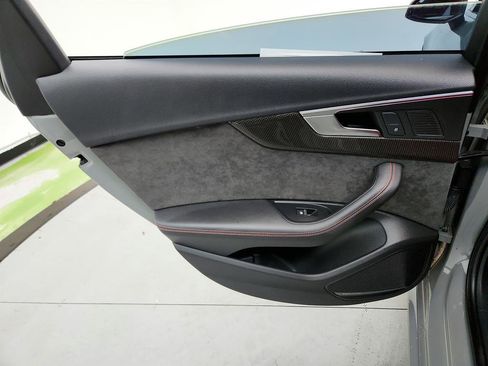 Used 2019 Audi S4 Prestige w/ Prestige Package image 25