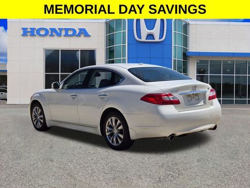 Used 2013 INFINITI M37 w/ Premium Pkg RWD image 4