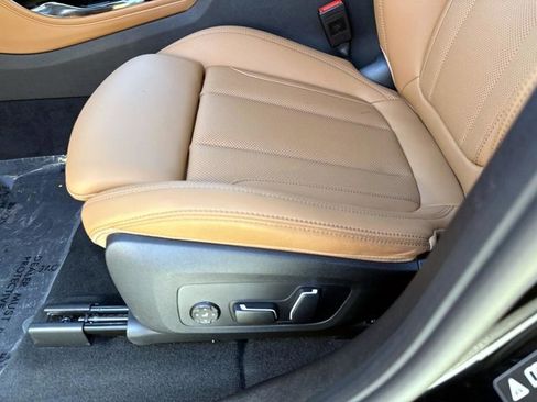 Used 2025 BMW X4 xDrive30i image 20