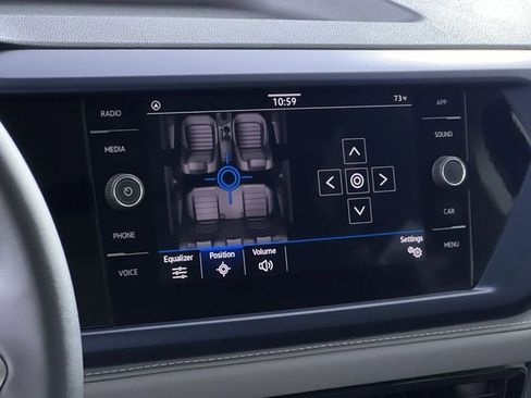 Used 2024 Volkswagen Taos SE image 18