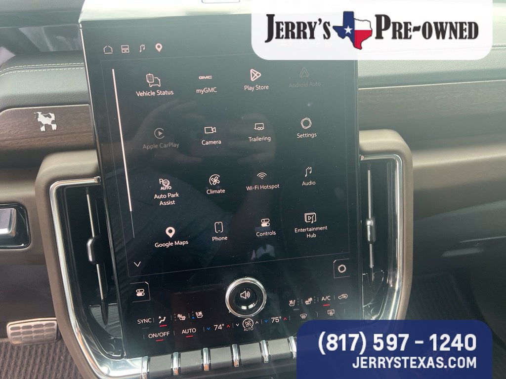 Used 2025 GMC Yukon Denali Ultimate AWD/4WD image 12