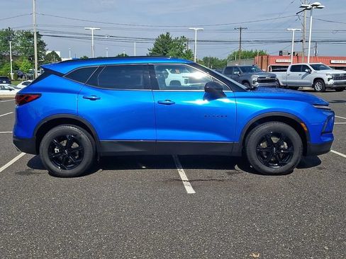Certified 2024 Chevrolet Blazer LT w/ Convenience Package AWD/4WD image 7