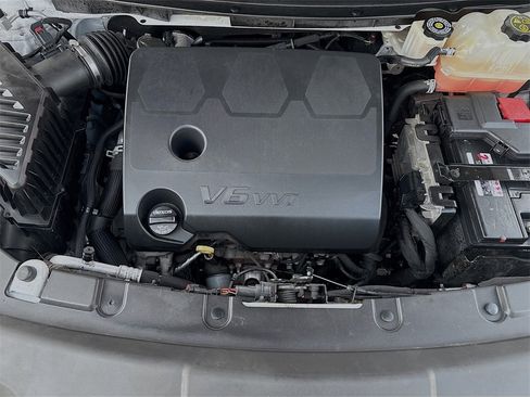 Used 2020 Chevrolet Traverse LT image 29