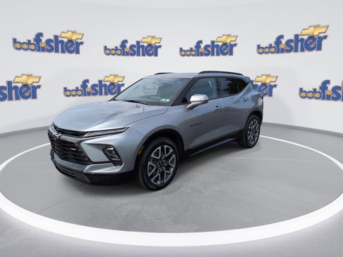 Certified 2025 Chevrolet Blazer RS w/ Enhanced Convenience Package AWD/4WD image 4