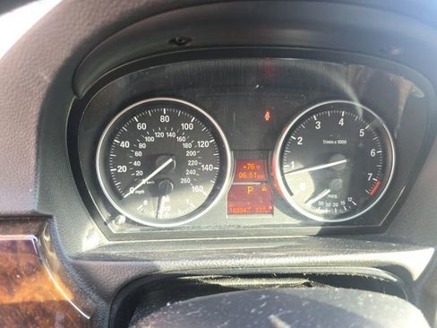 Used 2011 BMW 328i Sedan RWD image 4